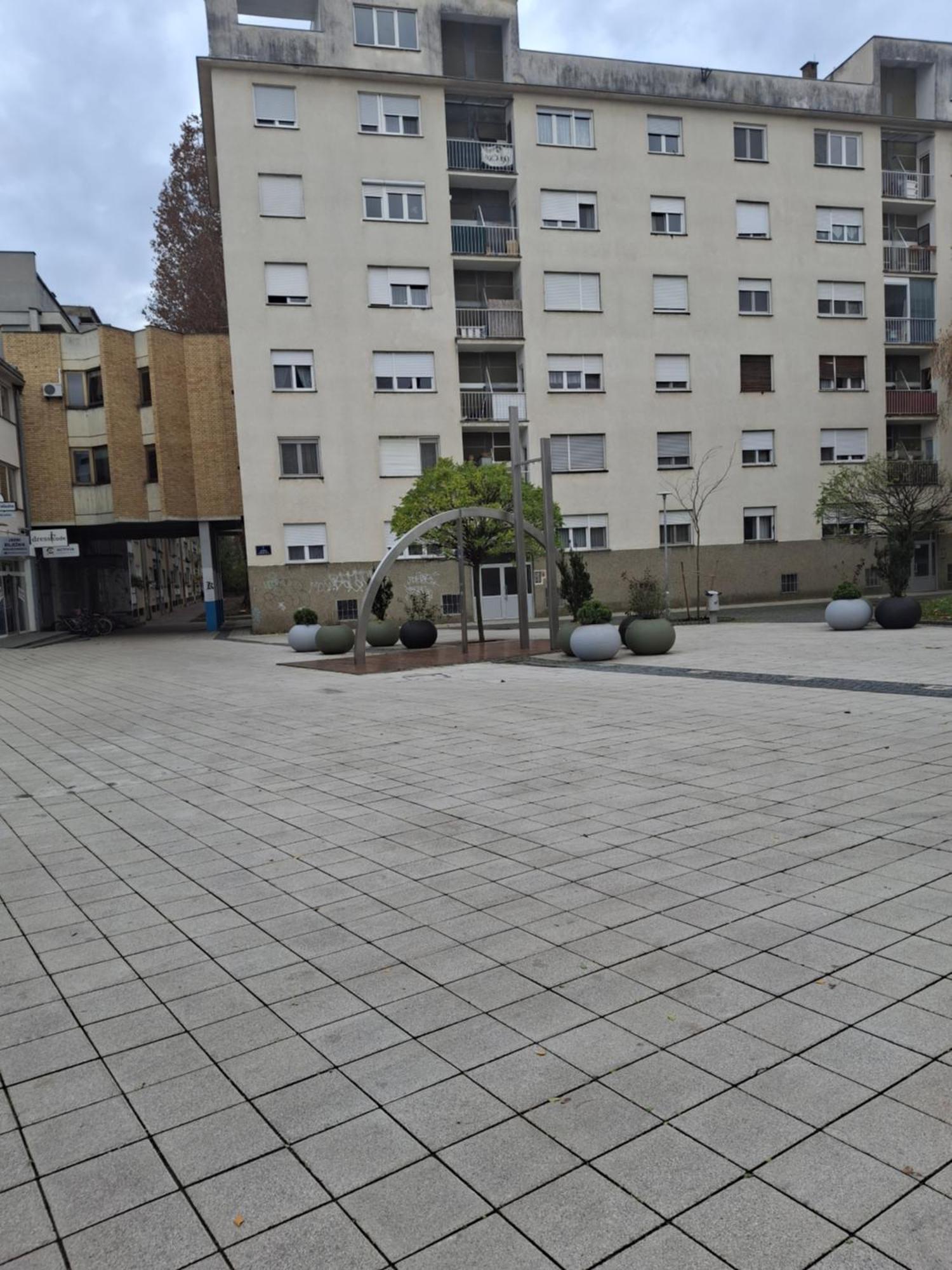 Apartman Centros Osijek Bagian luar foto